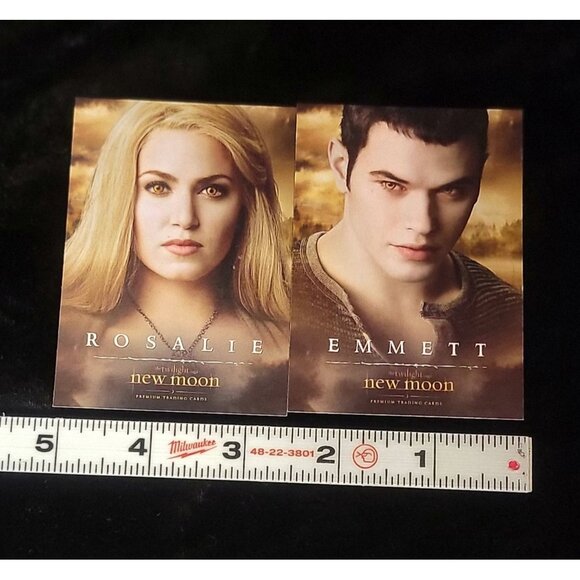 Collectible Rosalie and Emmett New Moon Trading Cards - Picture 6 of 6